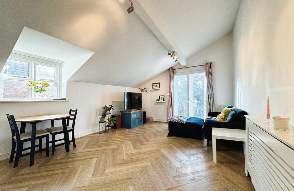 Queenston Road, West Didsbury, Manchester, M20 - Julian Wadden