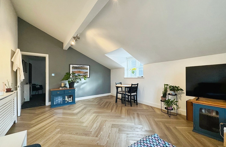 Queenston Road, West Didsbury, Manchester, M20 - Julian Wadden