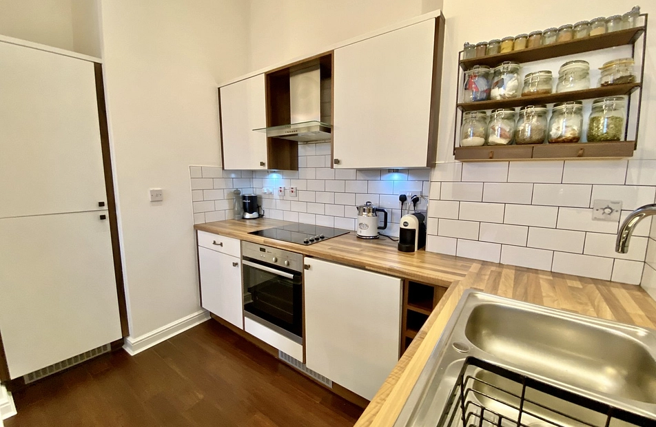 Houseman Crescent, Manchester, Greater Manchester, M20 - Julian Wadden