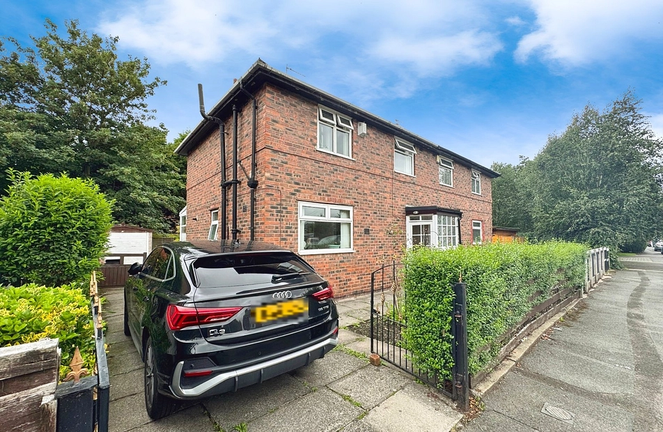 Ridsdale Avenue, Manchester, Greater Manchester, M20 - Julian Wadden