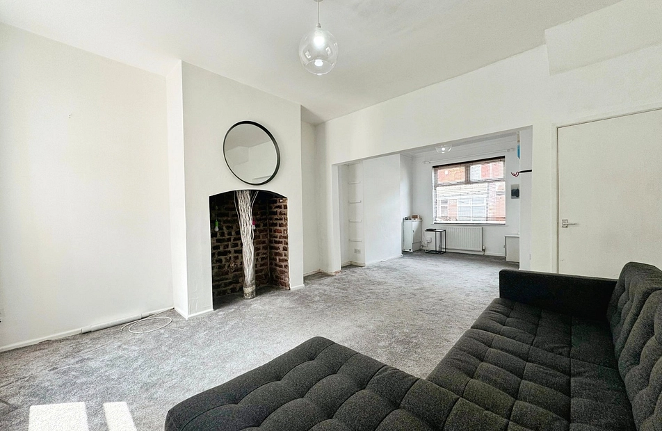 Kingsmill Avenue, Levenshulme, Manchester, M19 - Julian Wadden