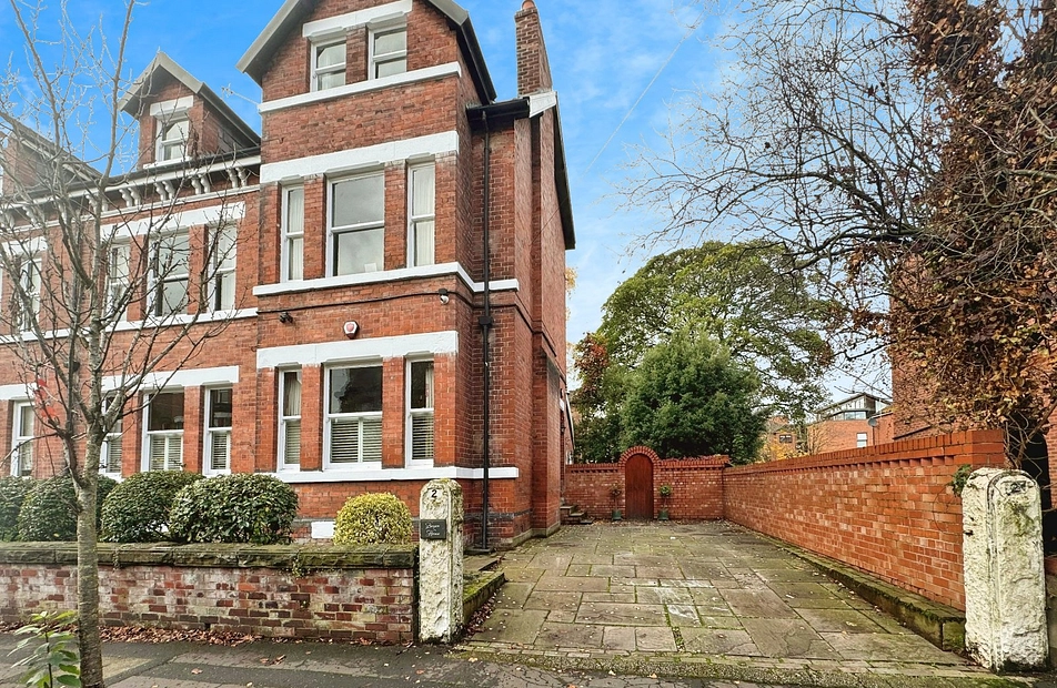 Victoria Avenue, Didsbury, Manchester, M20 - Julian Wadden