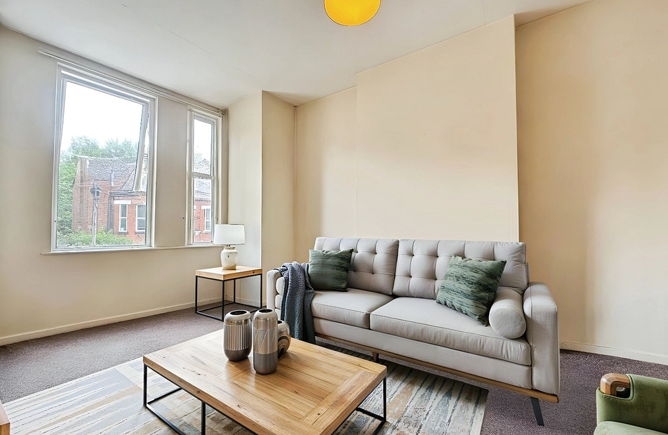 Central Road, West Didsbury, Manchester, M20 - Julian Wadden