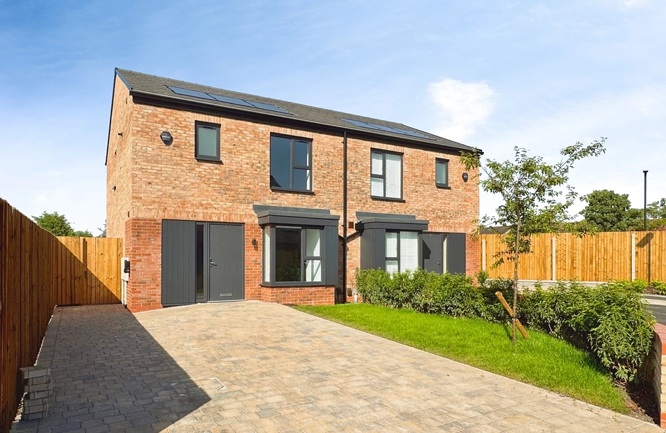 Brickyard Close, Levenshulme, Manchester, M19 - Julian Wadden
