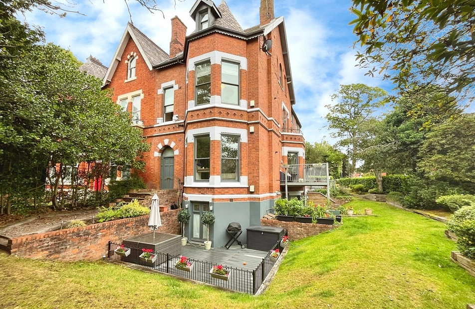 Palatine Road, West Didsbury, Manchester, M20 - Julian Wadden