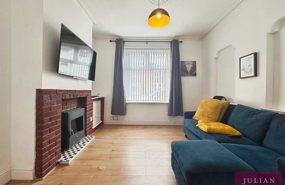 Watts Street, Manchester, Greater Manchester, M19 - Julian Wadden