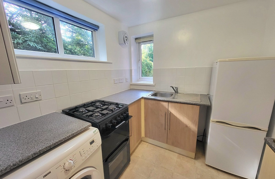 69 Heaton Moor Road, Heaton Moor, Stockport, Cheshire, SK4 - Julian Wadden