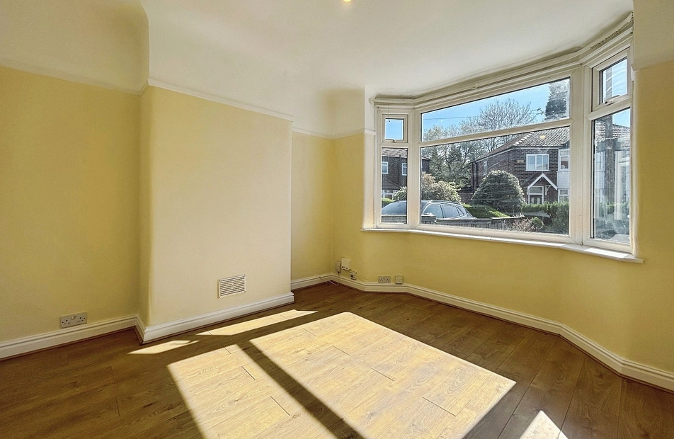 Melling Avenue, Stockport, Greater Manchester, SK4 - Julian Wadden