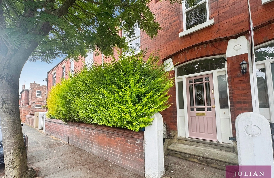Norris Avenue, Norris Bank, Stockport, SK4 - Julian Wadden