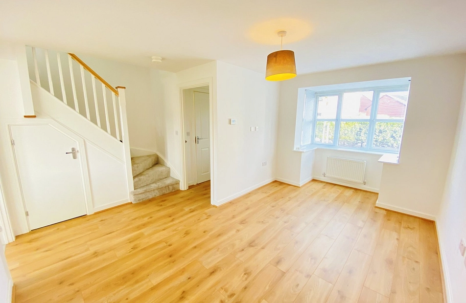Harrow Drive, Heaton Moor, Stockport, SK4 - Julian Wadden