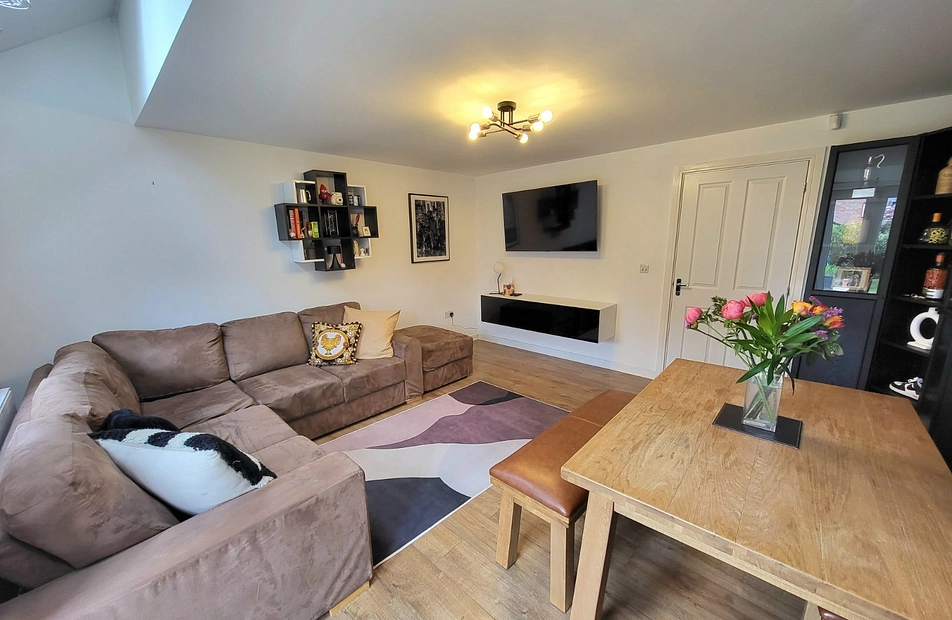 Harrow Drive, Heaton Moor, Stockport, SK4 - Julian Wadden