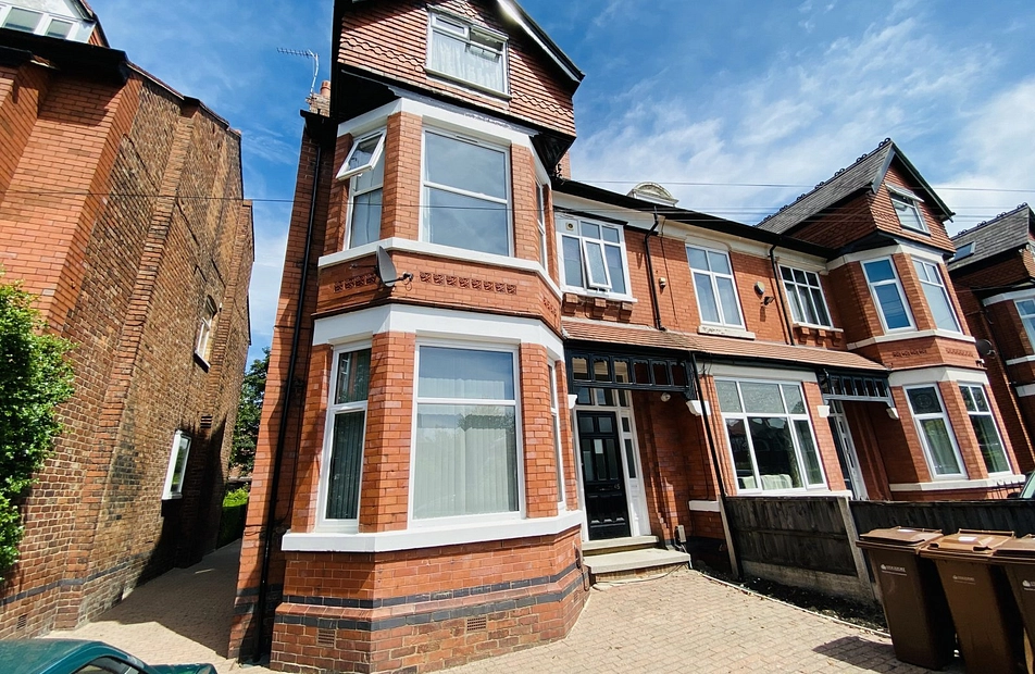Parsonage Road, Heaton Moor, Stockport, SK4 - Julian Wadden