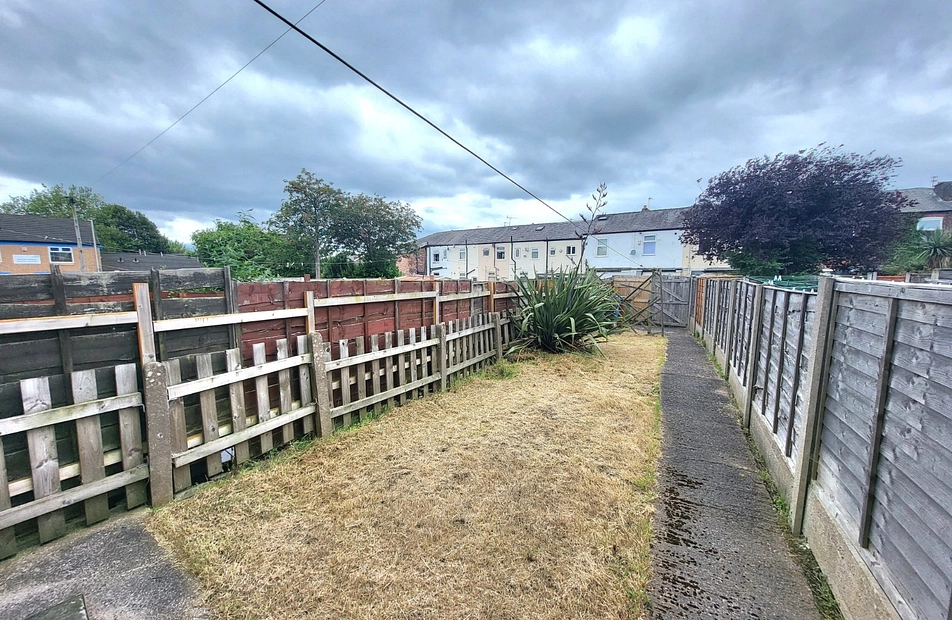 Athol Street, Heaton Norris, Stockport, SK4 - Julian Wadden