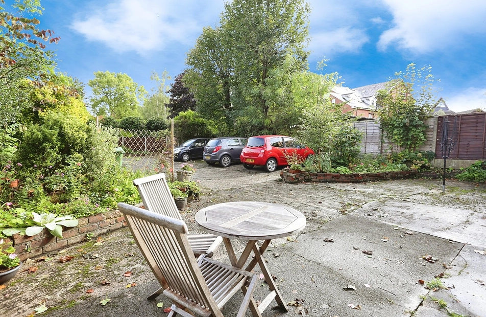 Cranbourne Road, Heaton Moor, Stockport, SK4 - Julian Wadden