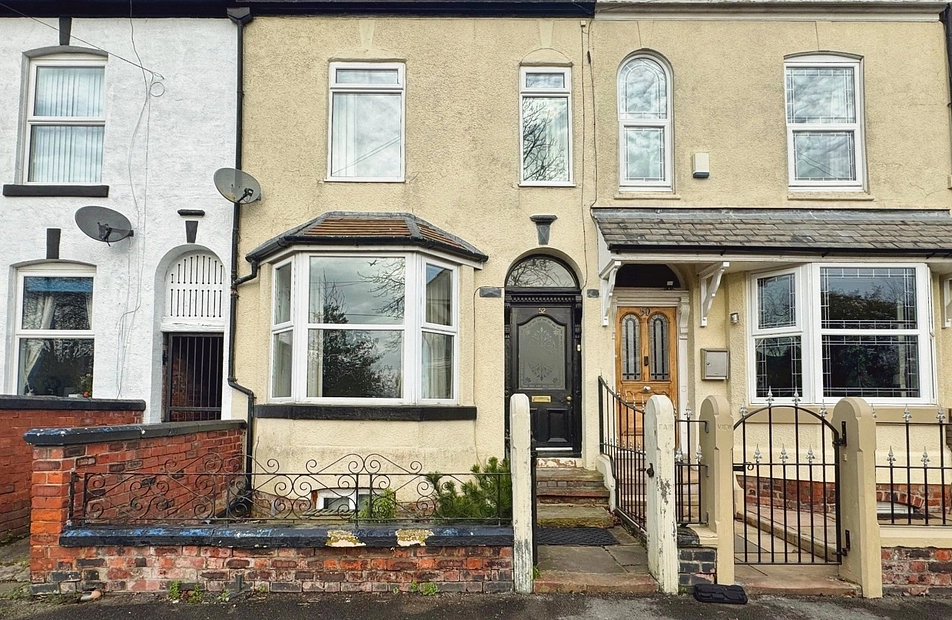Love Lane, Heaton Norris, Stockport, SK4 - Julian Wadden