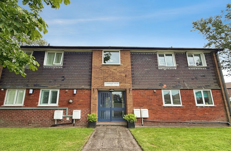 Frodsham Avenue, Stockport, Greater Manchester, SK4 - Julian Wadden