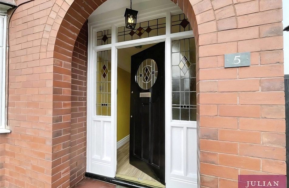 Christleton Avenue, Heaton Chapel, Stockport, SK4 - Julian Wadden