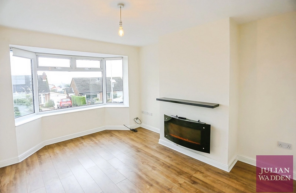 Briarwood Crescent, Marple, Stockport, SK6 - Julian Wadden