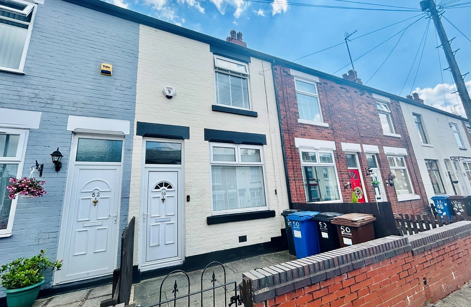 Caistor Street, Portwood, Stockport, SK1 - Julian Wadden