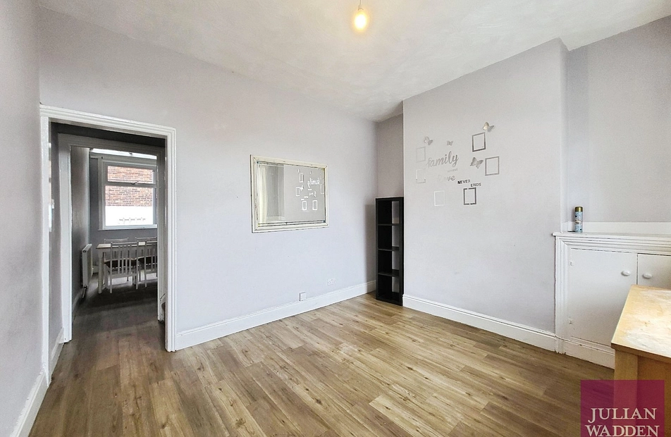 Aberdeen Crescent, Edgeley, Stockport, SK3 - Julian Wadden