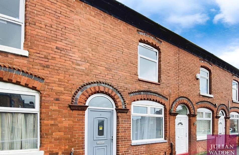 Aberdeen Crescent, Edgeley, Stockport, SK3 - Julian Wadden