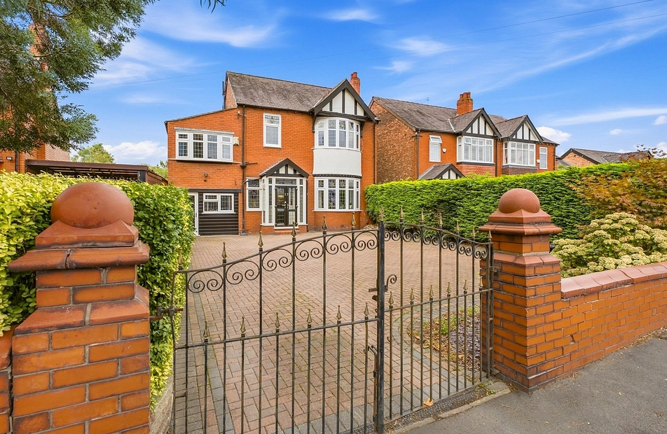 Marple Road, Offerton, Stockport, SK2 - Julian Wadden