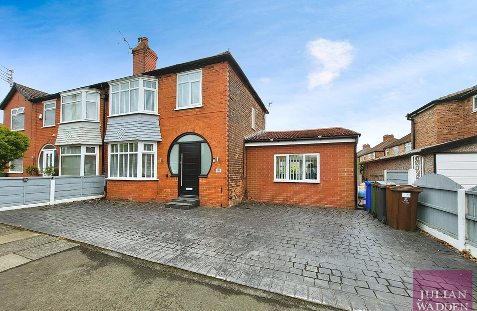 Granada Road, Denton, Manchester, M34 - Julian Wadden