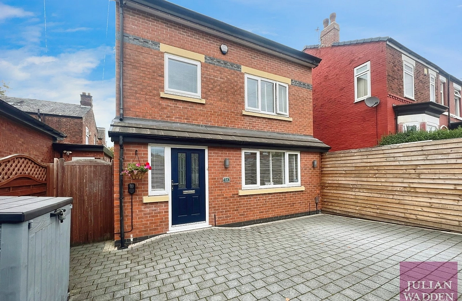 Heathbank Road, Cheadle Heath, Stockport, SK3 - Julian Wadden