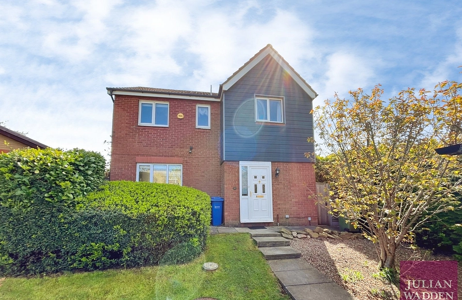 Calderbrook Drive, Cheadle Hulme, Cheadle, SK8 - Julian Wadden