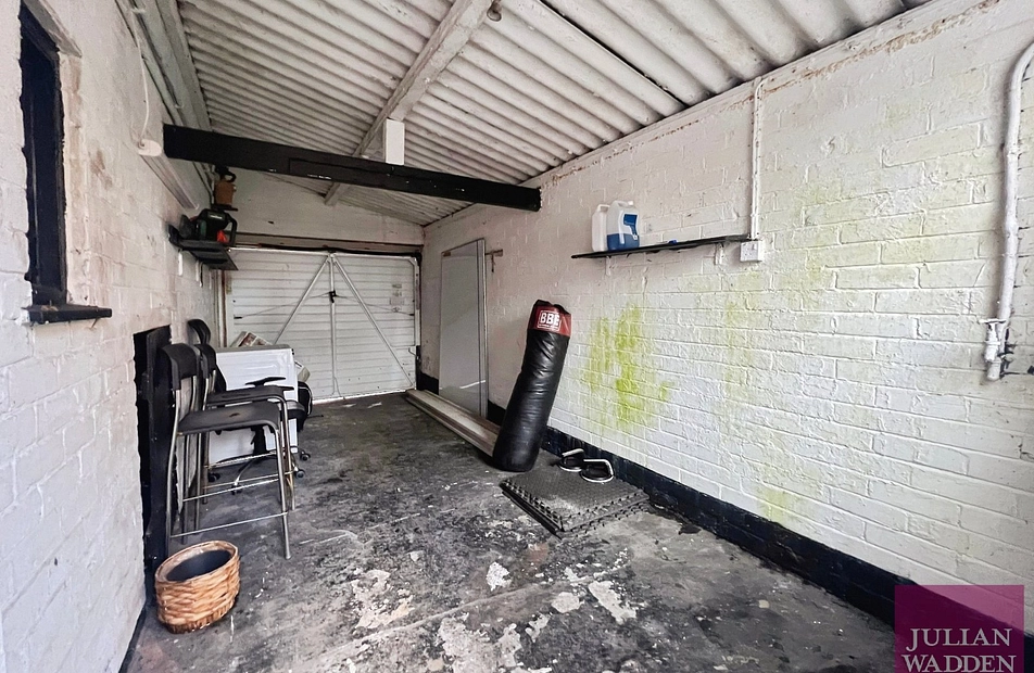 Ash Road, Denton, Manchester, M34 - Julian Wadden