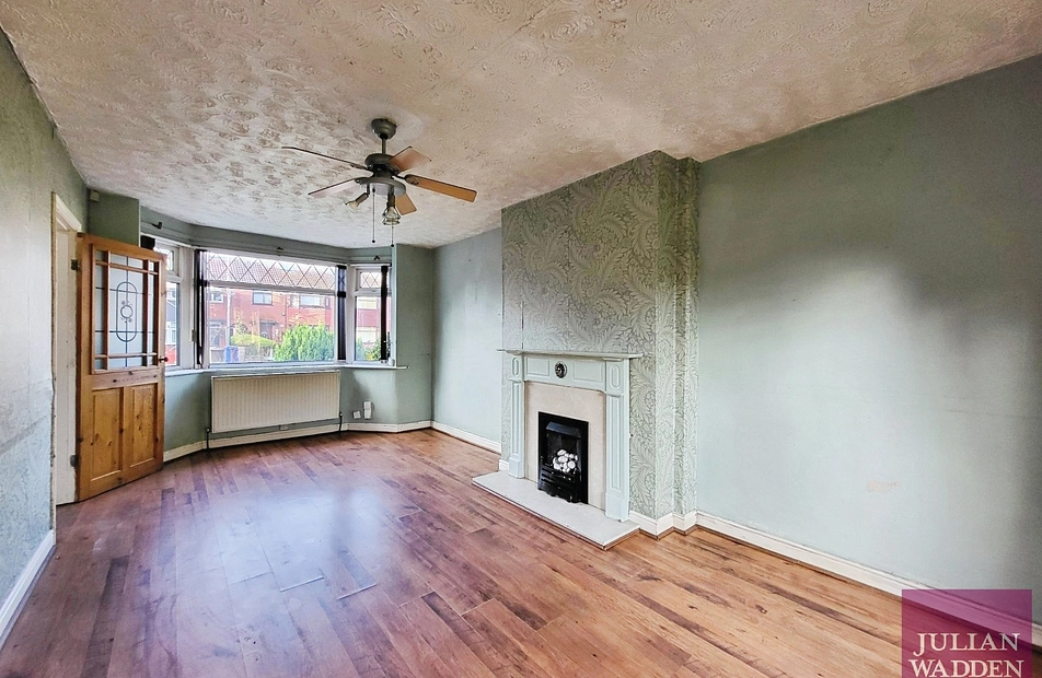 Winfield Drive, Gorton, Manchester, M18 - Julian Wadden