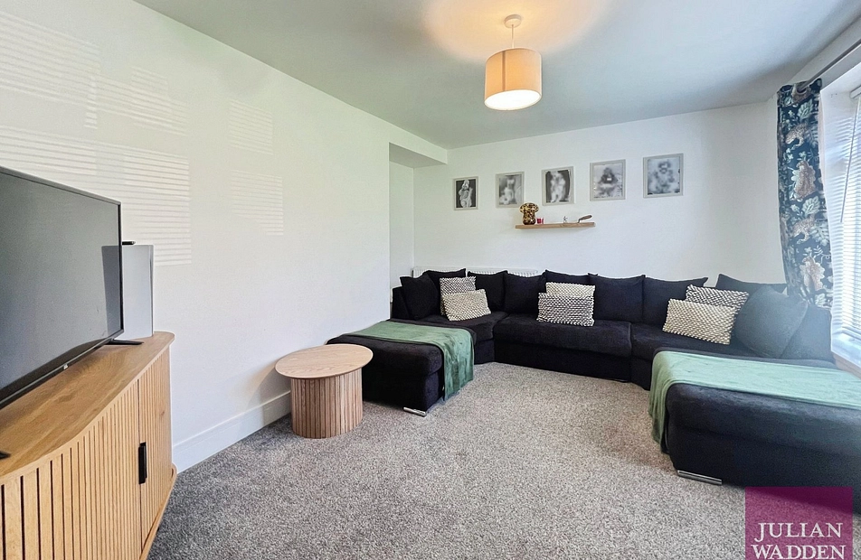 Keston Crescent, Brinnington, Stockport, SK5 - Julian Wadden