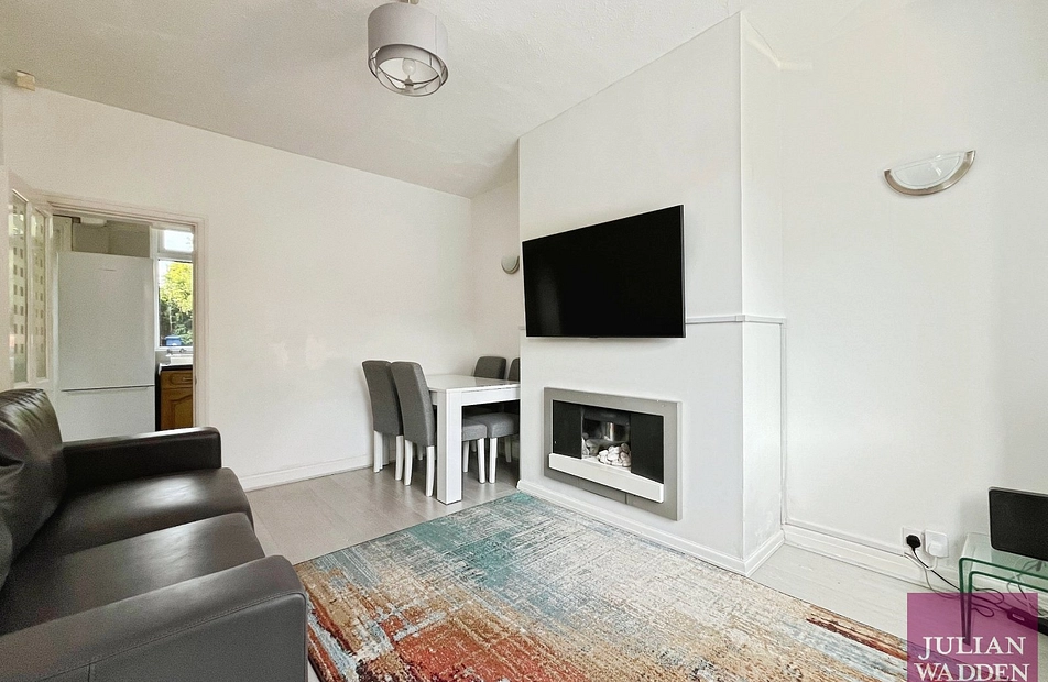 Beeston Grove, Davenport, Stockport, SK3 - Julian Wadden