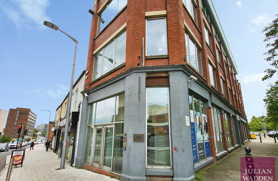 Wellington Road South, Stockport, SK4 - Julian Wadden