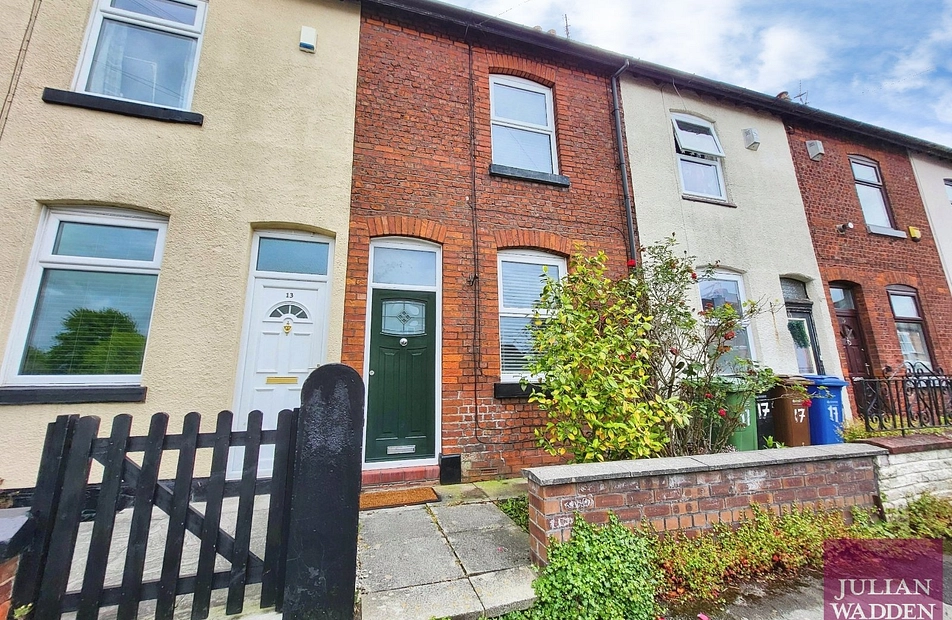 Warren Road, Cale Green, Stockport, SK3 - Julian Wadden