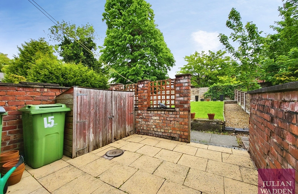 Warren Road, Cale Green, Stockport, SK3 - Julian Wadden