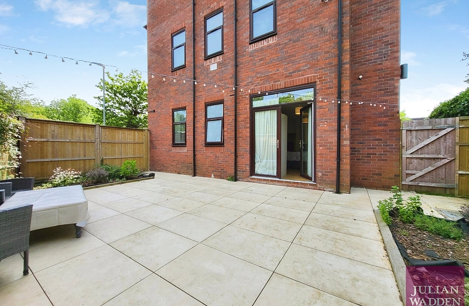 Willow Bank House, Old Road, Handforth, Wilmslow, SK9 - Julian Wadden