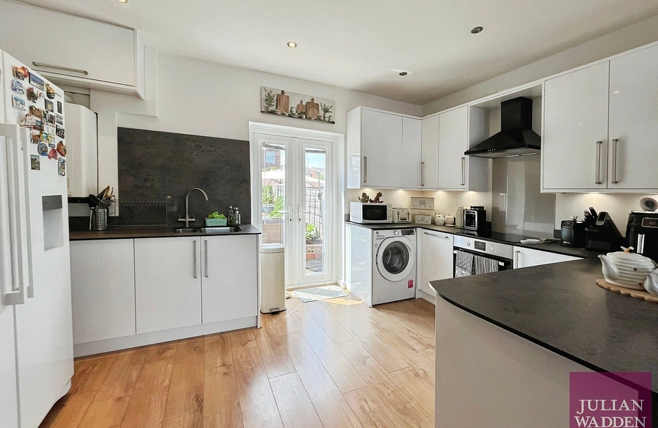 Ellwood Road, Offerton, Stockport, SK1 - Julian Wadden