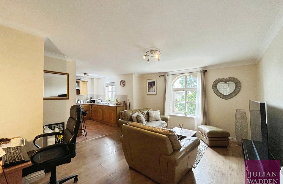 Cromwell Avenue, Reddish, Stockport, SK5 - Julian Wadden