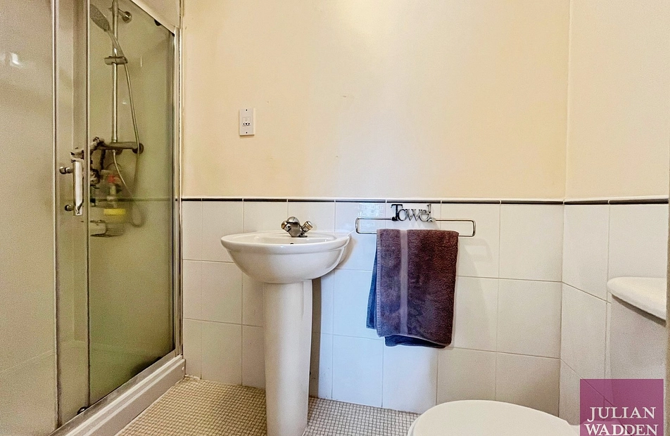Cromwell Avenue, Reddish, Stockport, SK5 - Julian Wadden