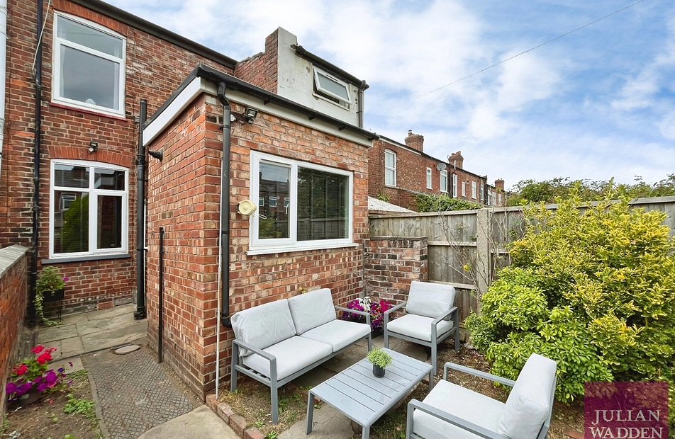 Farr Street, Edgeley, Stockport, SK3 - Julian Wadden