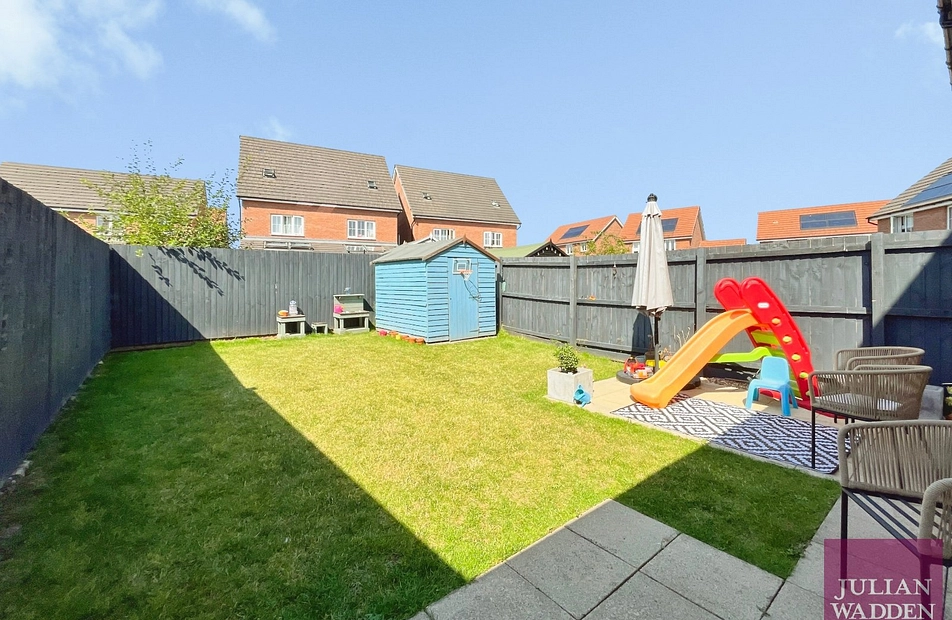 Eastbourne Crescent, Brinnington, Stockport, SK5 - Julian Wadden