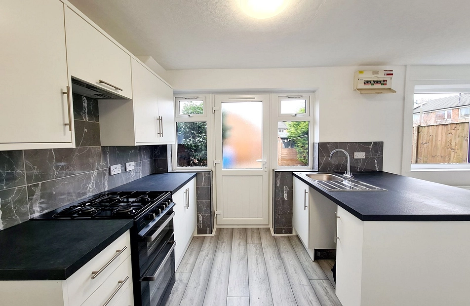 Tanhill Close, Offerton, Stockport, SK2 - Julian Wadden