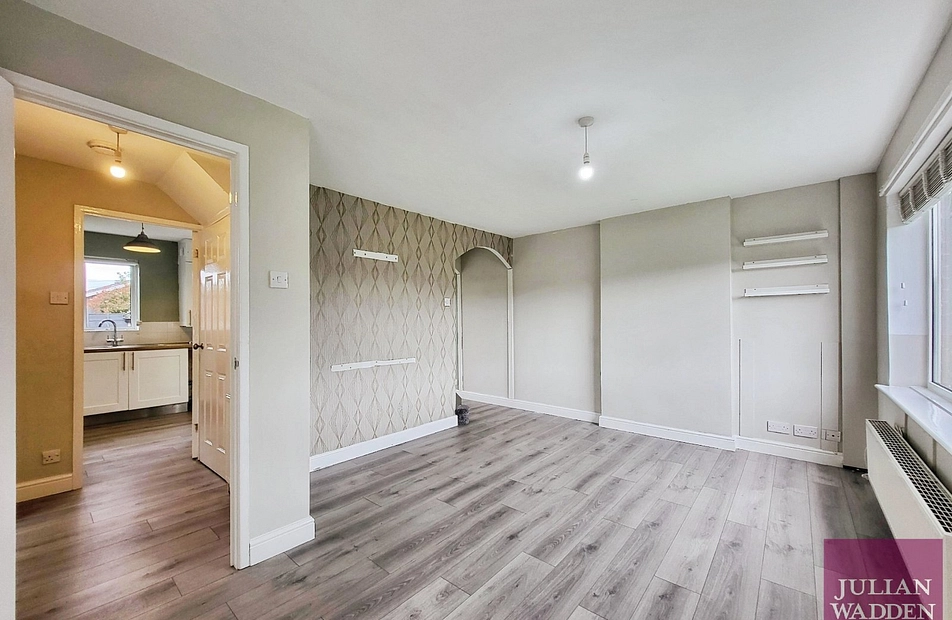 South Ridge, Denton, Manchester, M34 - Julian Wadden