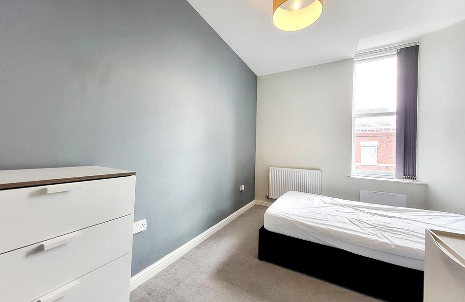 Wellington Road South, Stockport, SK2 - Julian Wadden