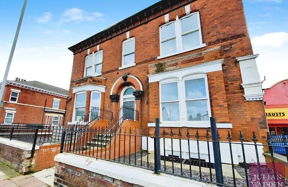 Wellington Road South, Stockport, Greater Manchester, SK2 - Julian Wadden