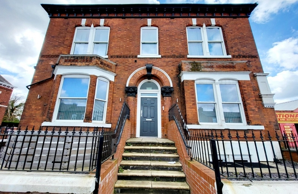 Wellington Road South, Stockport, Greater Manchester, SK2 - Julian Wadden