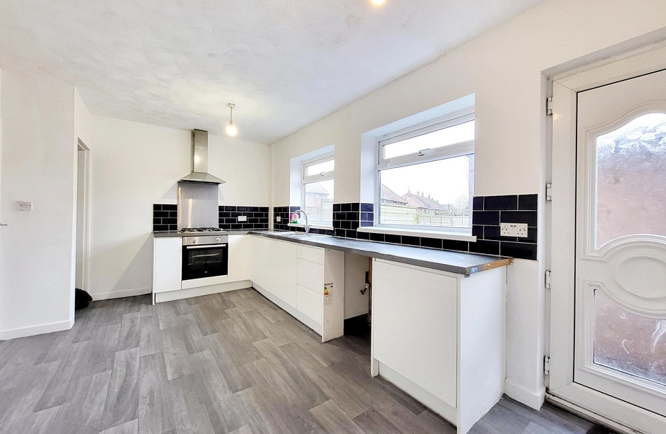 Barleycroft Road, Hyde, Greater Manchester, SK14 - Julian Wadden