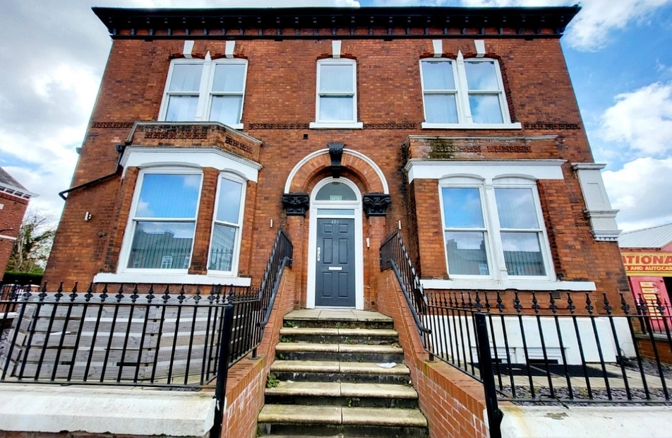 Wellington Road South, Stockport, Greater Manchester, SK2 - Julian Wadden