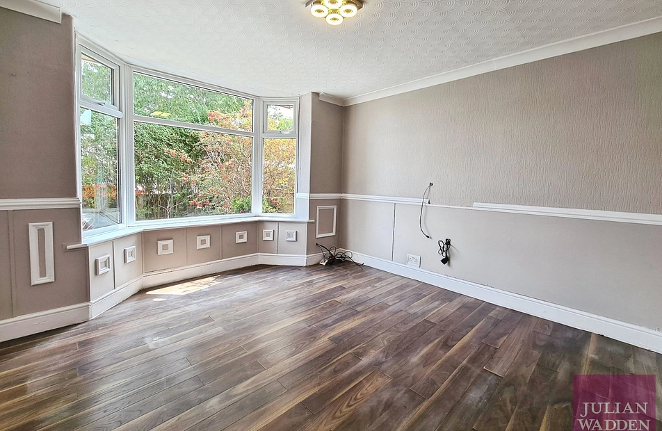 Scott Road, Droylsden, Greater Manchester, M43 - Julian Wadden